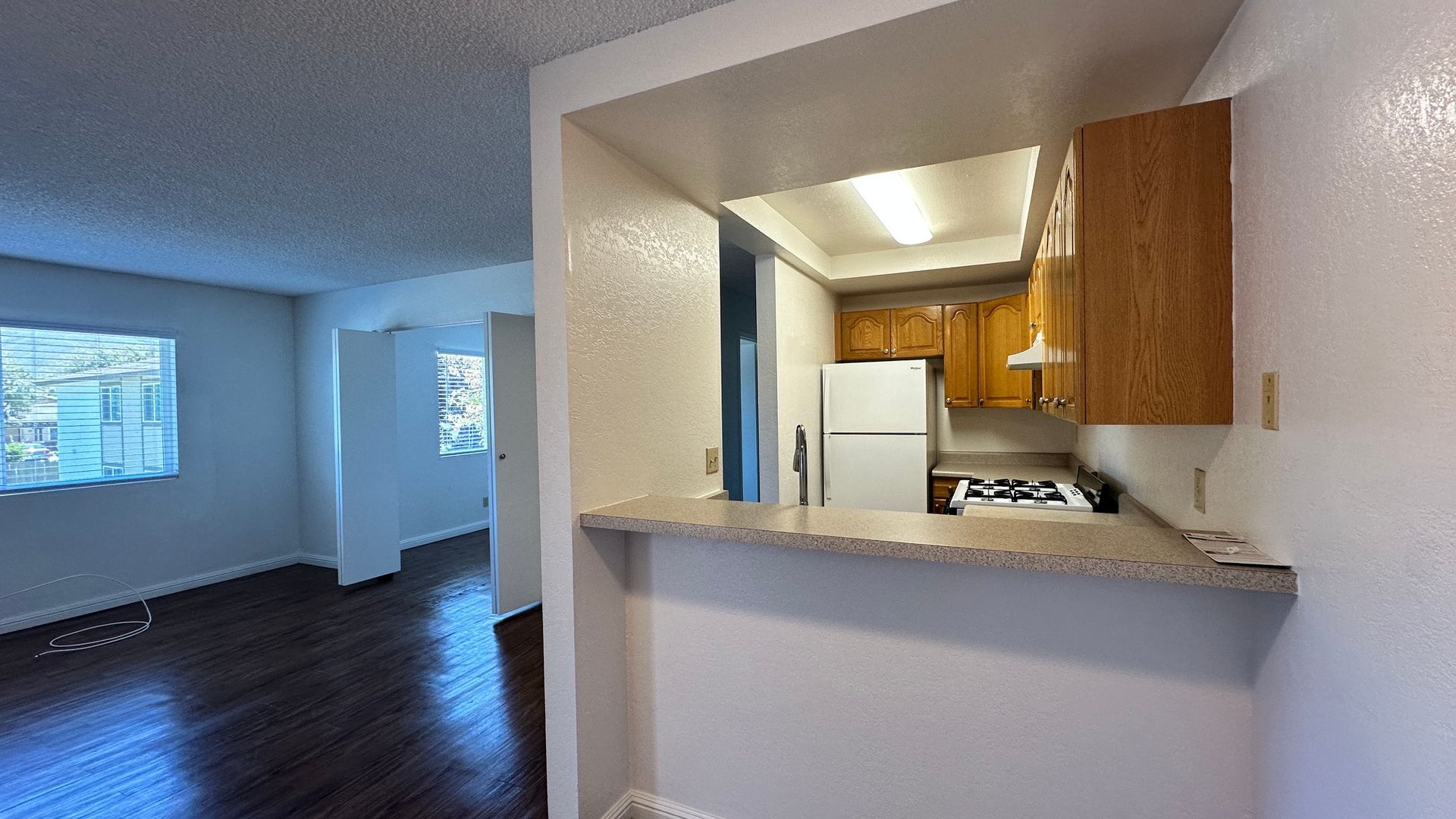 Lompoc Apartment: 960 West Chestnut Ave