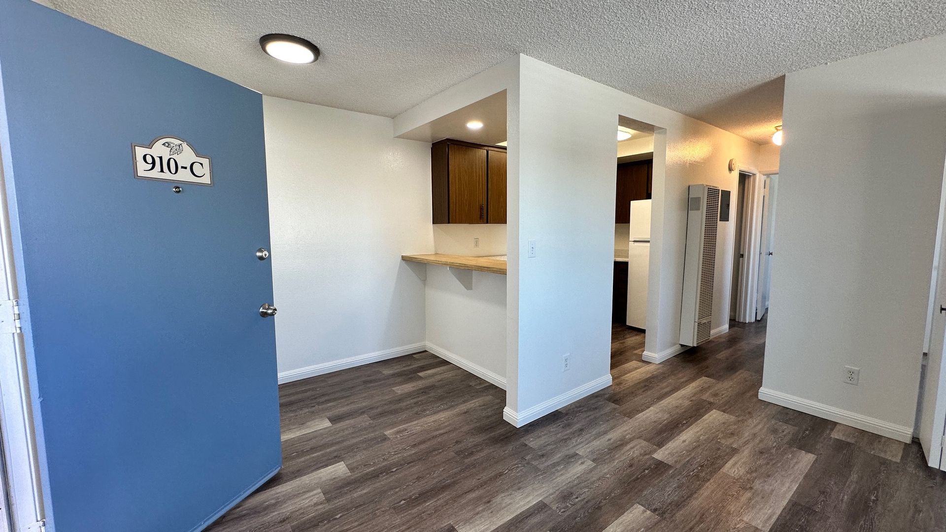 Lompoc Apartment: 960 West Chestnut Ave