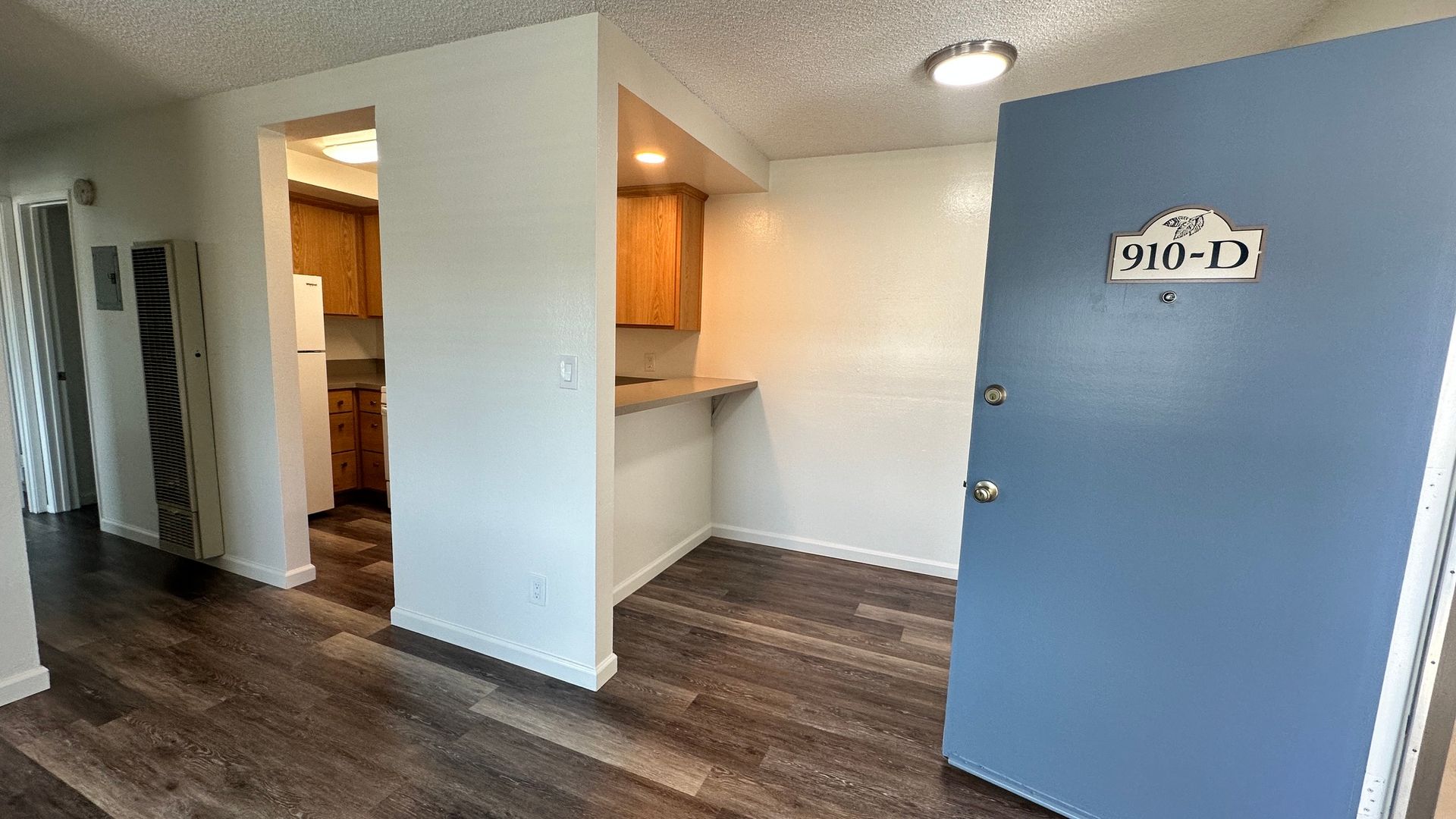 Lompoc Apartment: 960 West Chestnut Ave