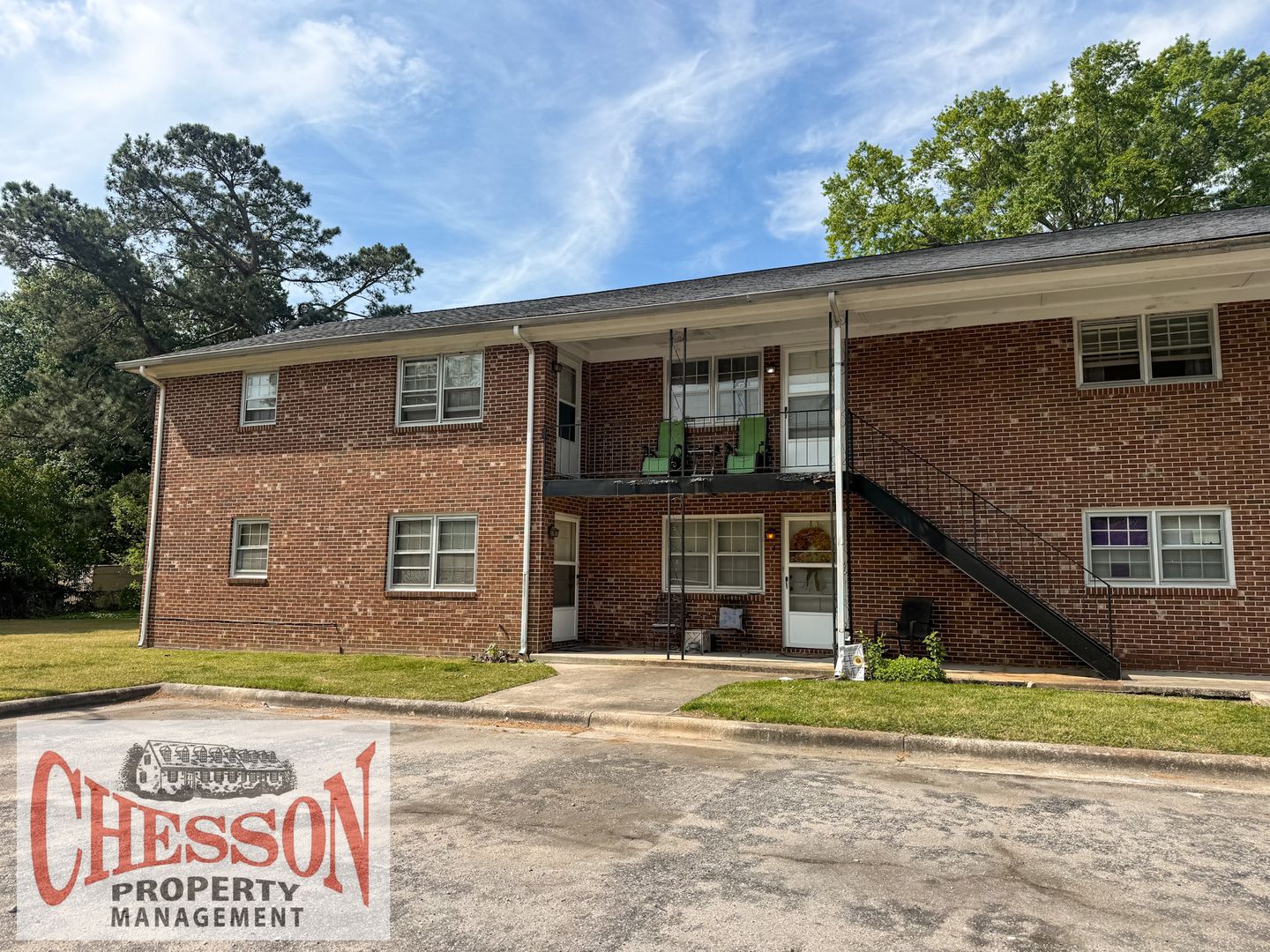 Wilson Apartment: 506 Maplewood Avenue