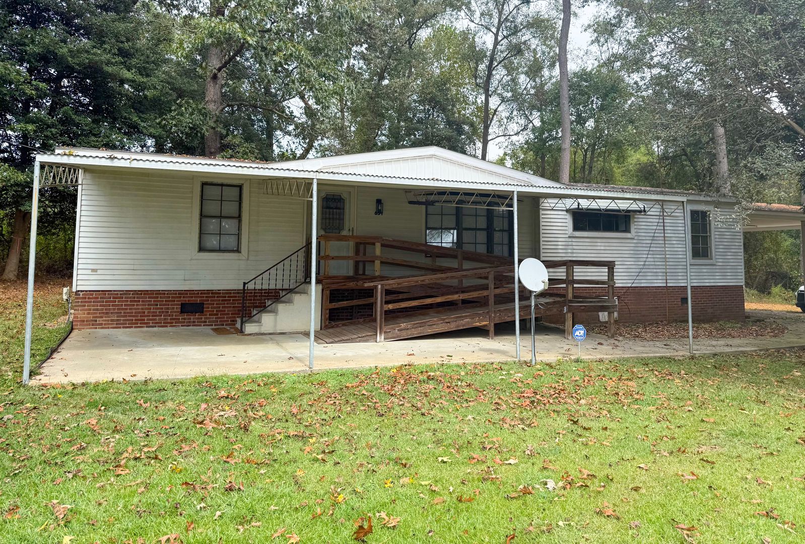 Fremont House: 631 Benton Pond Road