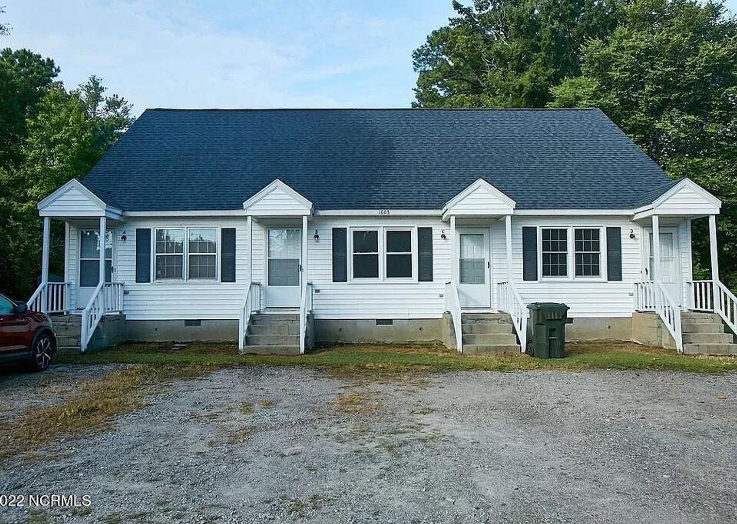 Wilson Apartment: 1603 Tilghman Road