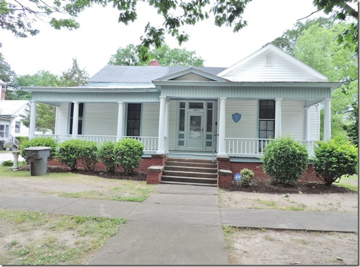 Wilson Apartment: 404 Vance Street NE