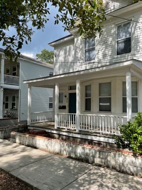 Charming 2 bedroom 1 bath in Downtown Wilmington, Arts District! – photo 1