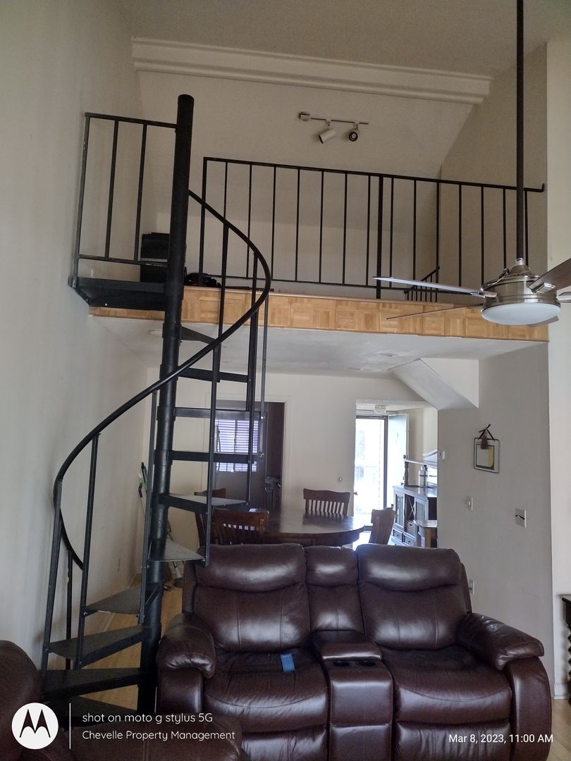 Columbia Condo: 1208 Bushriver Rd