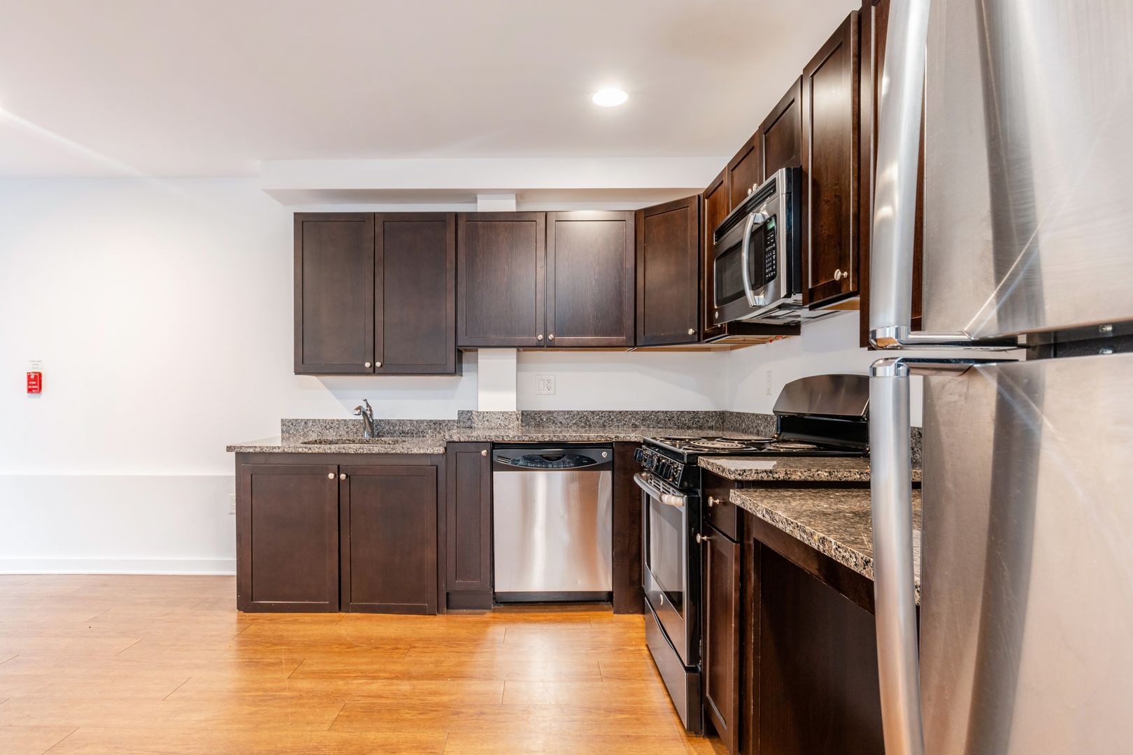 Philadelphia Townhome: 1221 Mt Vernon St