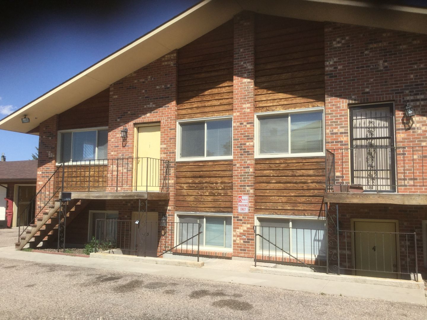 Cheyenne Apartment: 404 Hacker Ct