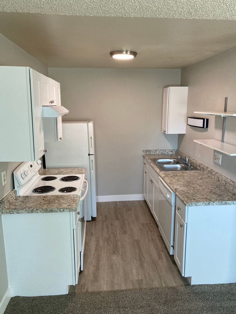 Cheyenne Apartment: 4920 King Arthur Way