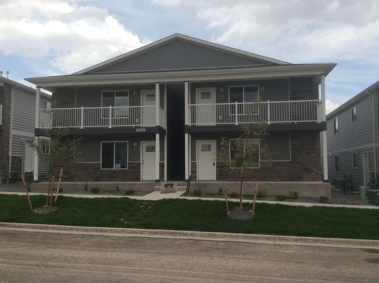 Cheyenne Apartment: 6343 Main St