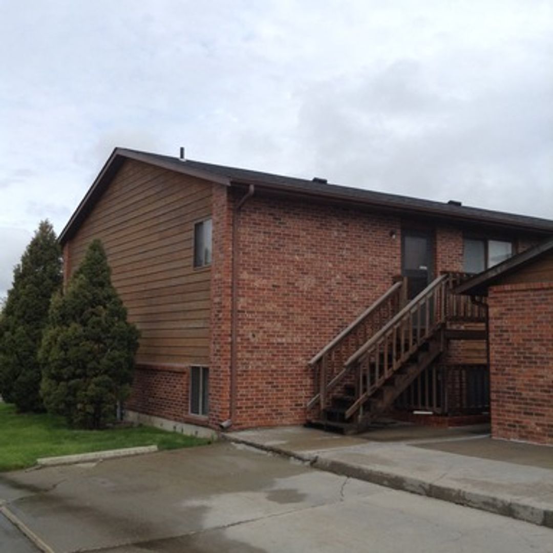 Cheyenne Apartment: 310 Hacker Ct