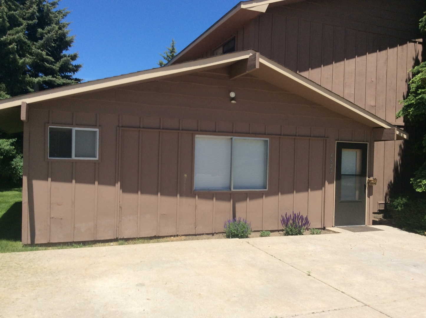 Cheyenne House: 4822 East 12th St