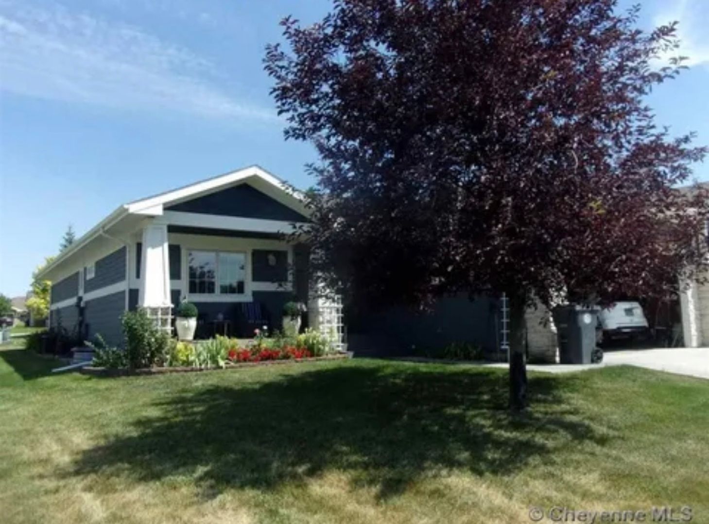 Cheyenne House: 900 Whispering Hills