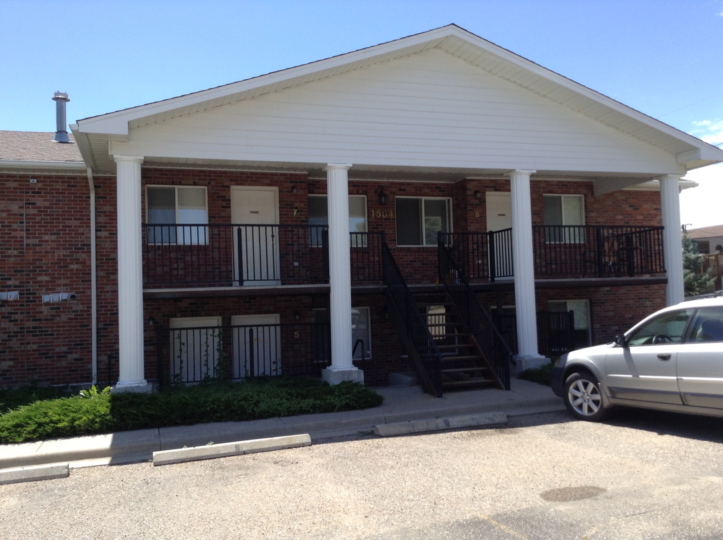 Cheyenne Apartment: 1504 Taft Ave