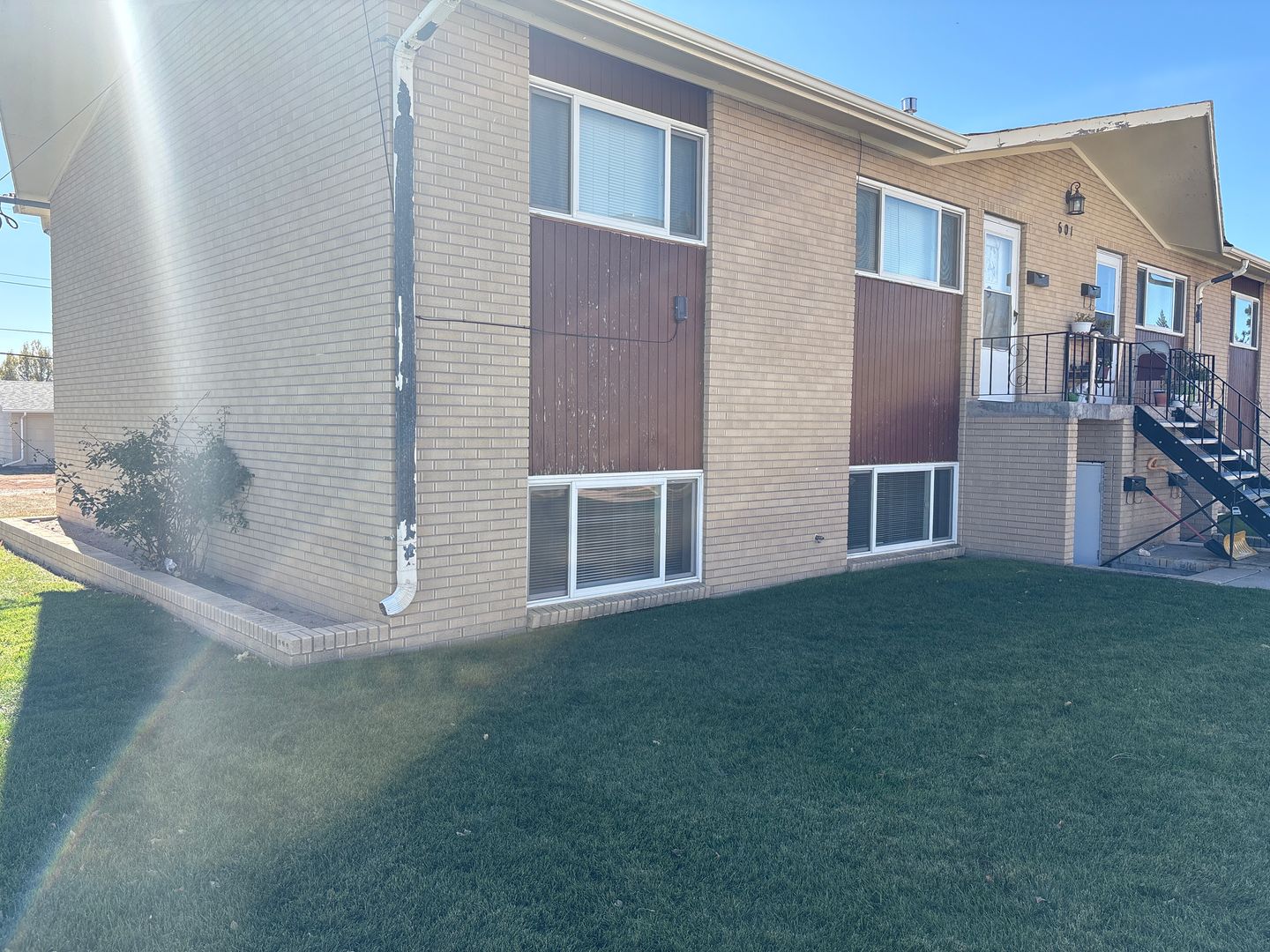 Cheyenne Apartment: 601 Shoshoni St