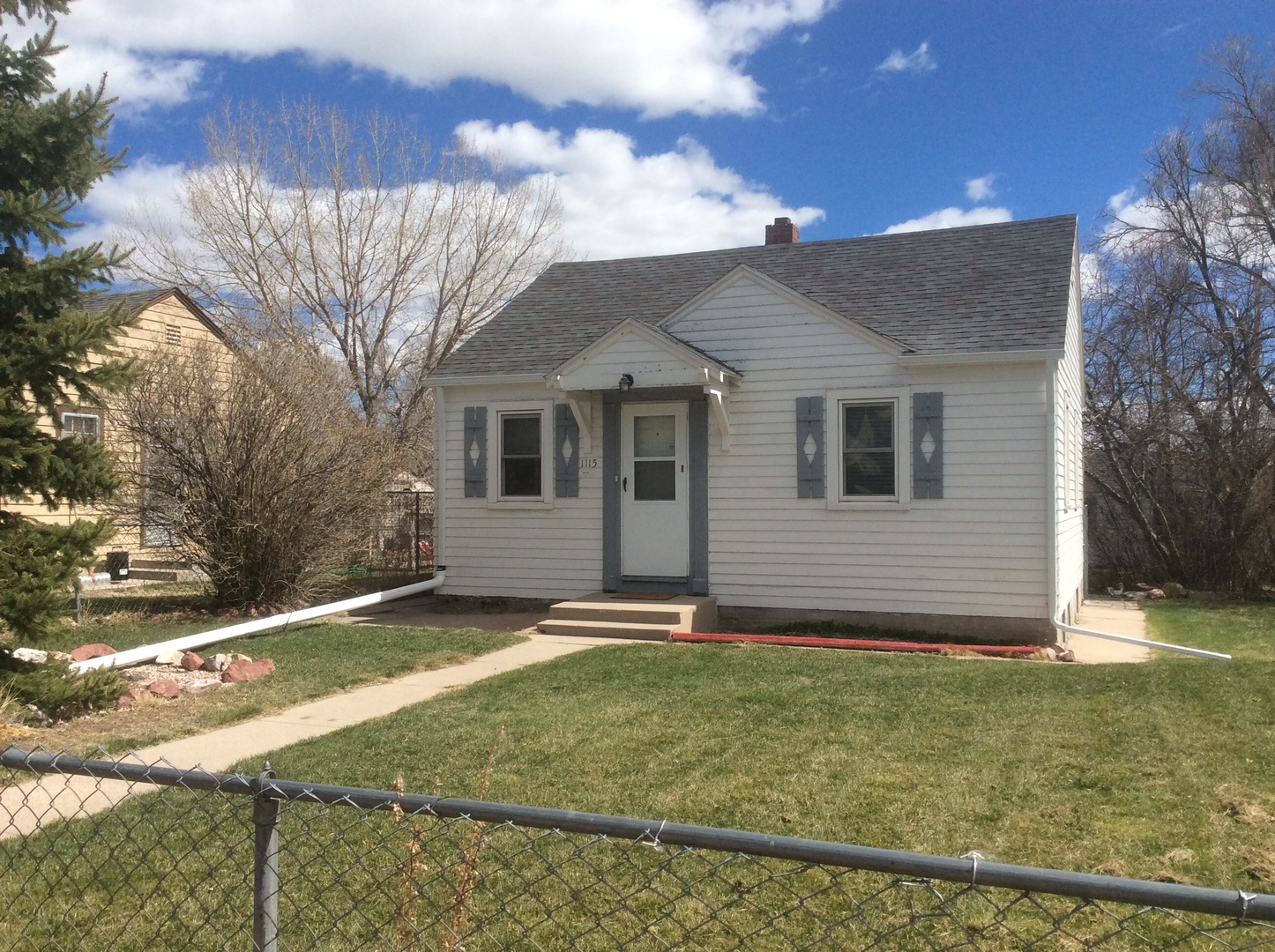 Cheyenne Apartment: 1115 E 7th St