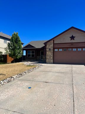 3 BEDROOM 2 BATH SINGLE FAMILY HOME – photo 1