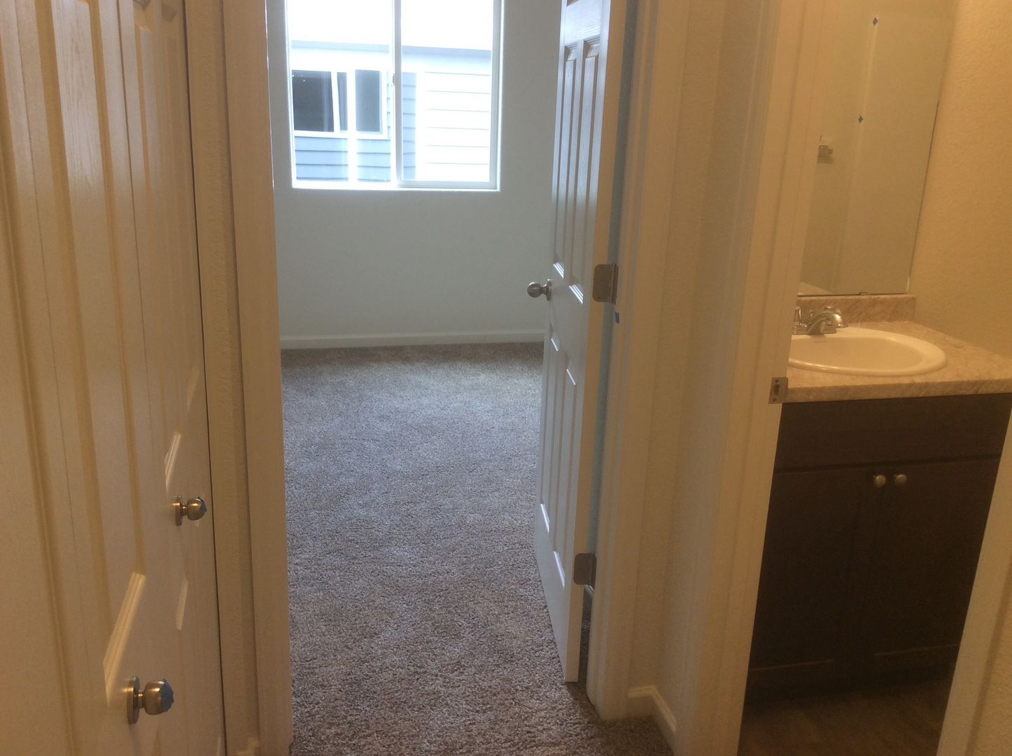 Cheyenne Apartment: 6339 Main St