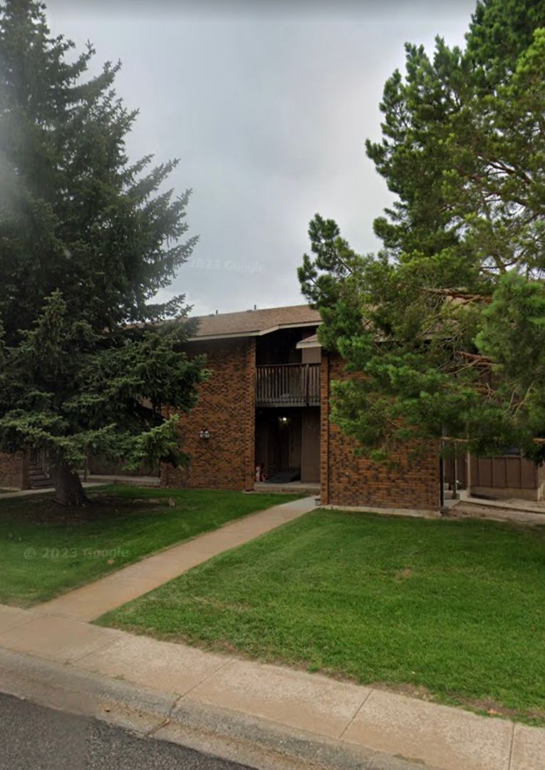 Cheyenne Apartment: 1200 Taft Ave