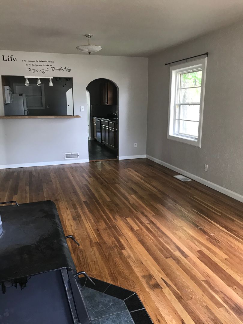 Cheyenne House: 2720 Dillon Ave