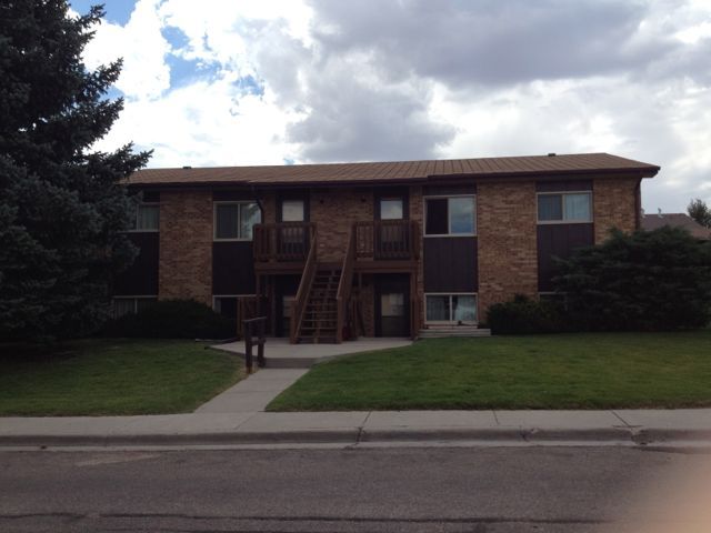 Cheyenne Apartment: 3235 Frontier