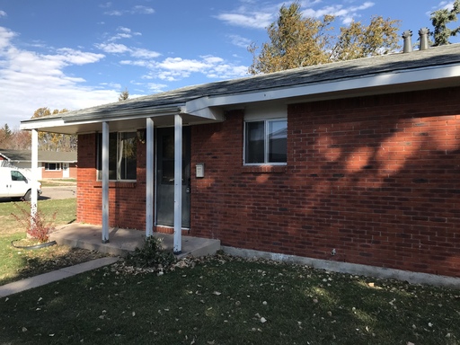 2 BEDROOM, 1 BATHROOM DUPLEX – photo 1