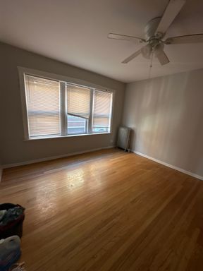 8113 S Ingleside Avenue, Unit 1B – photo 1
