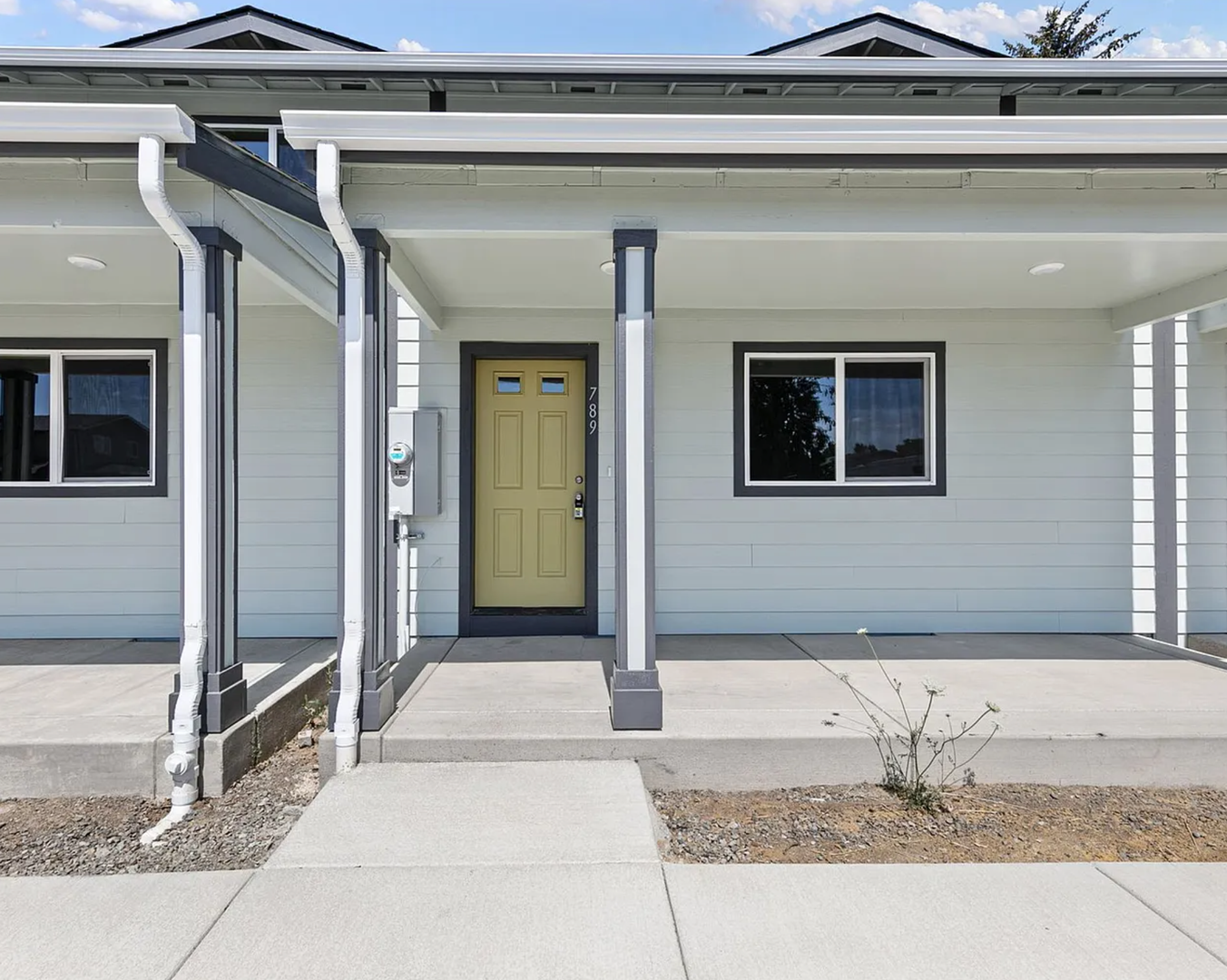 789 Saint Charles St., Eugene, OR 97402