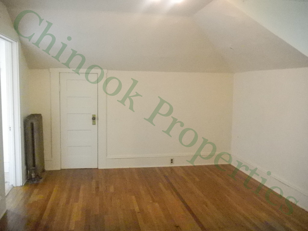 1176 Mill St 5, Eugene, OR 97401