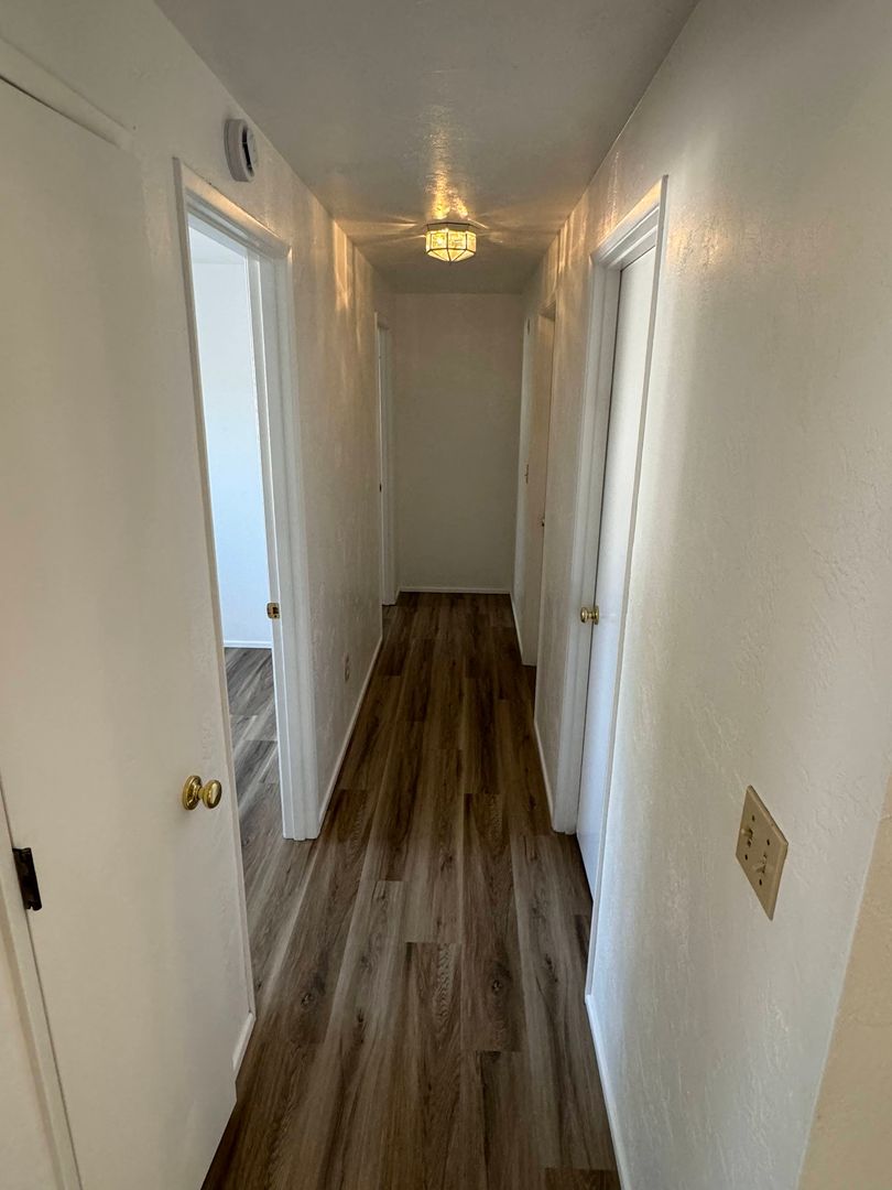 1744 W 22nd Ave, Eugene, OR 97405