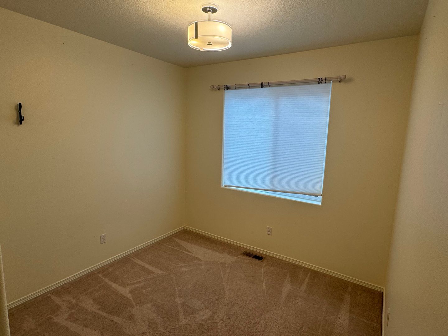 4860 Henceforth Ln., Eugene, OR 97402