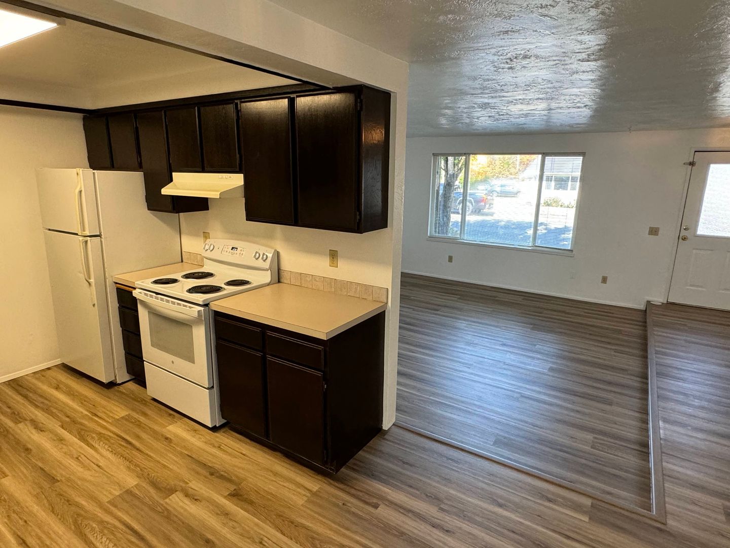 1744 W 22nd Ave, Eugene, OR 97405