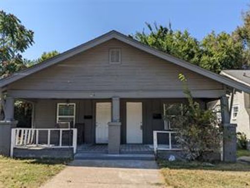 Come check out this duplex right off Historic Route 66. – photo 1