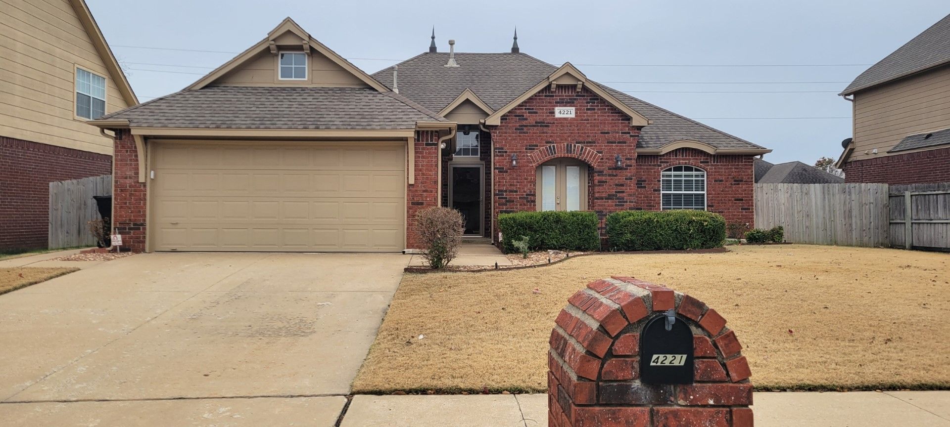 Broken Arrow House: 4221 W Greeley St