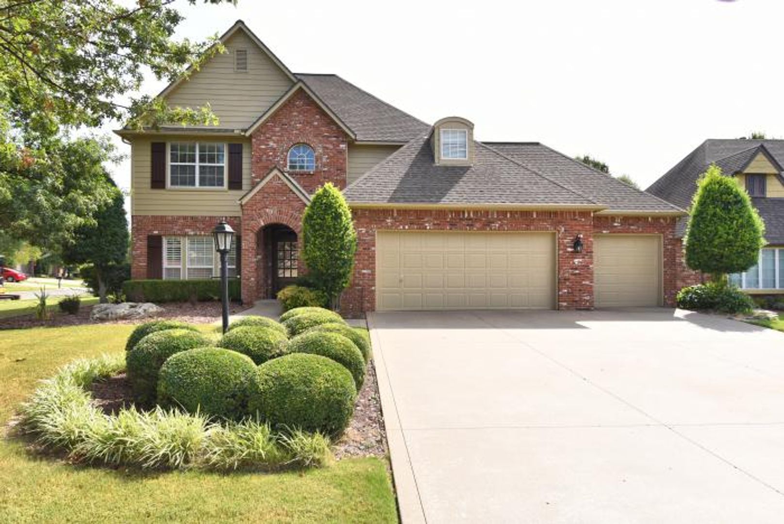 Tulsa House: 8239 S 70th E Ave