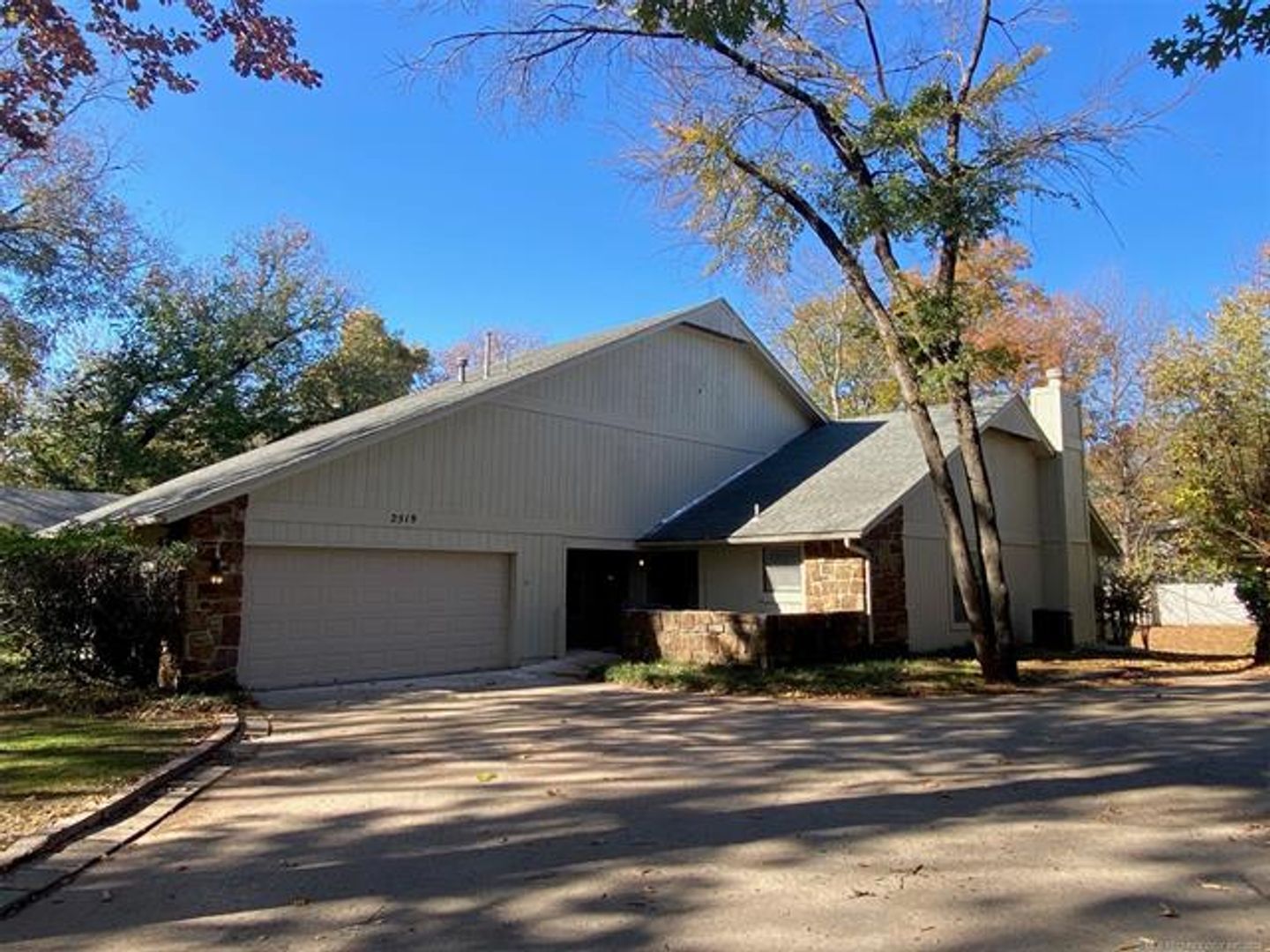 Tulsa House: 2519 E 74th Pl
