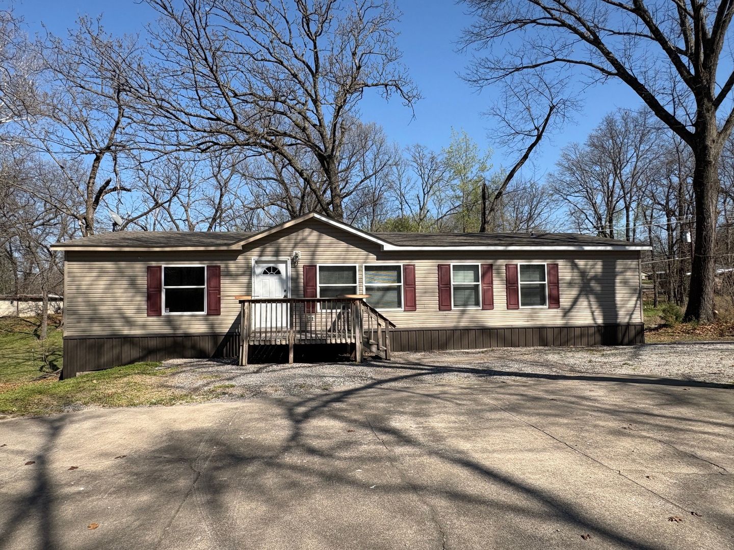 Afton House: 29250 S 563 Rd