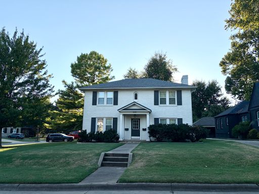 Lower level of 2 story duplex that has been excellently maintained. – photo 1