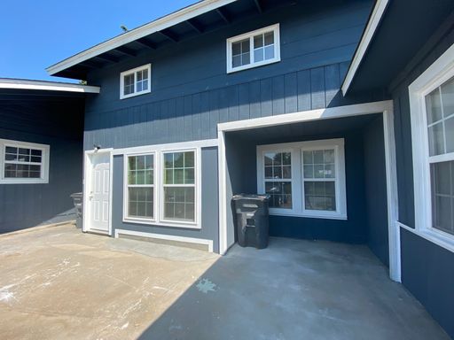 MIDTOWN 1 Bed, 1 Bath Apartment with Bonus Room AVAILABLE NOW! – photo 1