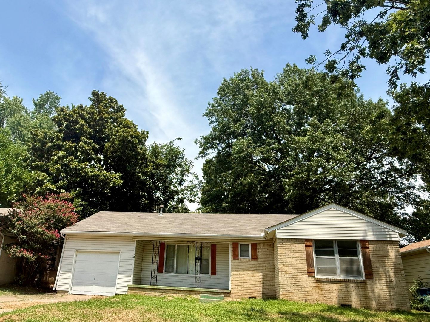 Tulsa House: 1007 E 49th St