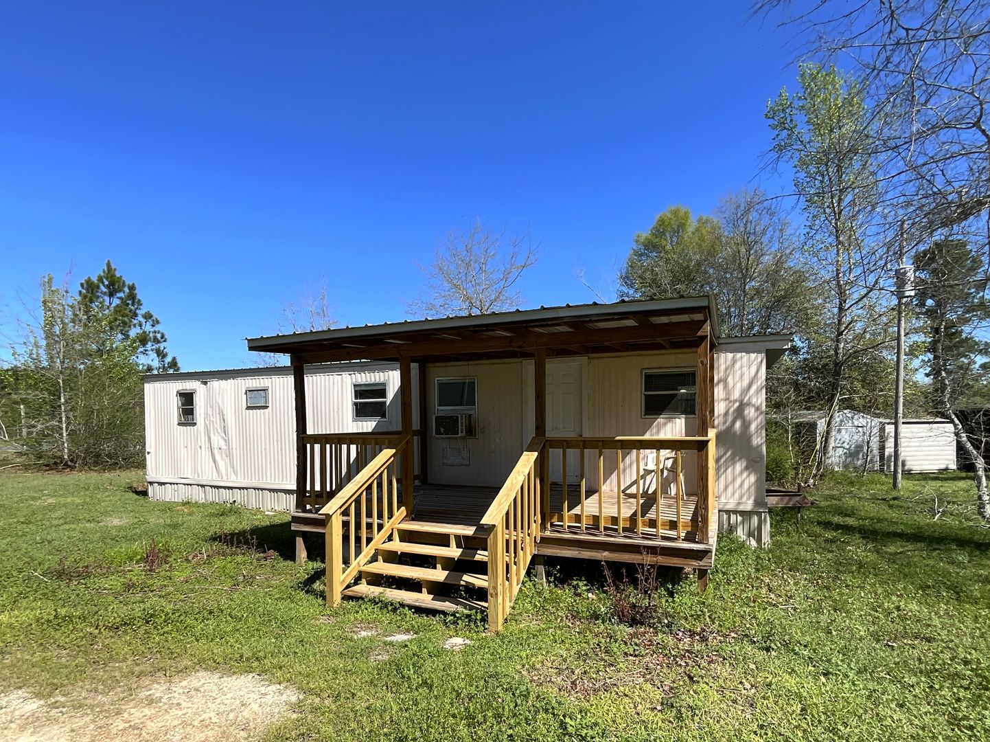 Cottondale Apartment: Mobile Home Park