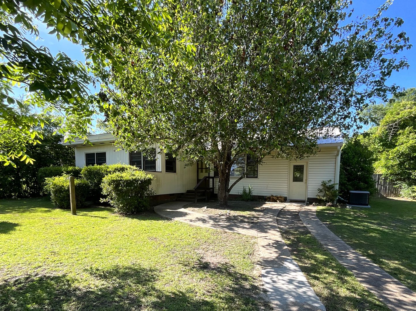 Marianna House: 4302 2nd Avenue
