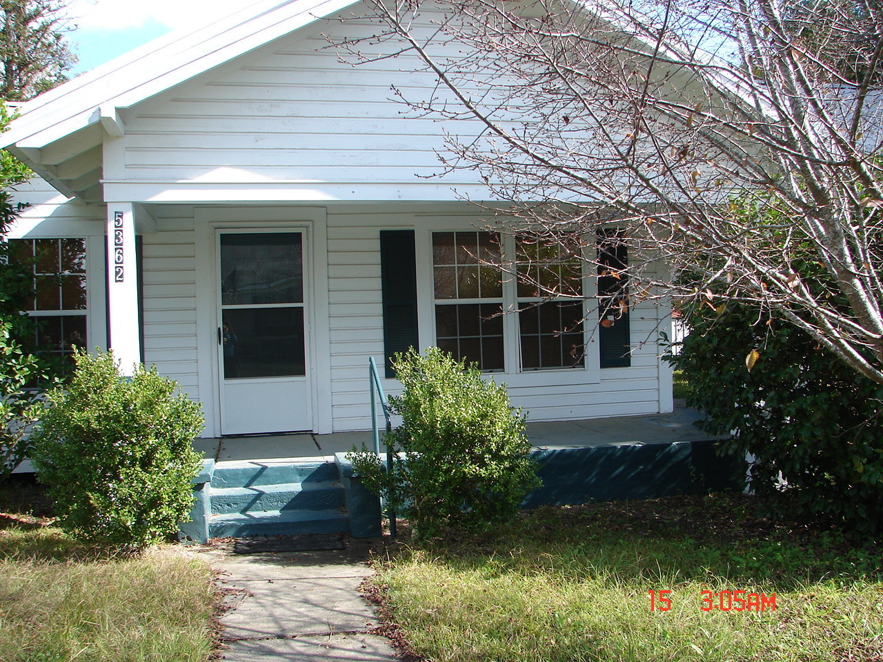Graceville House: 5362 Smith Street