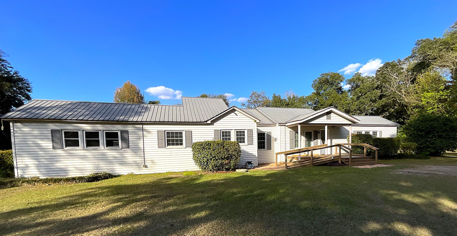 Greenwood House: DEGROOT - 5290 Fort Road