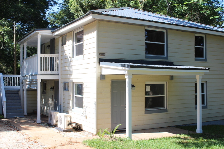 Marianna House: 4393 Florence Drive