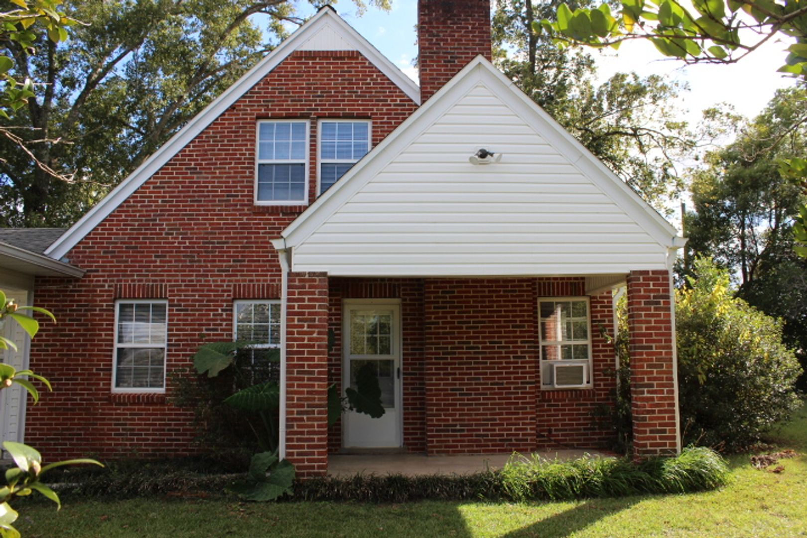 Marianna House: 2616 Highway 73 South