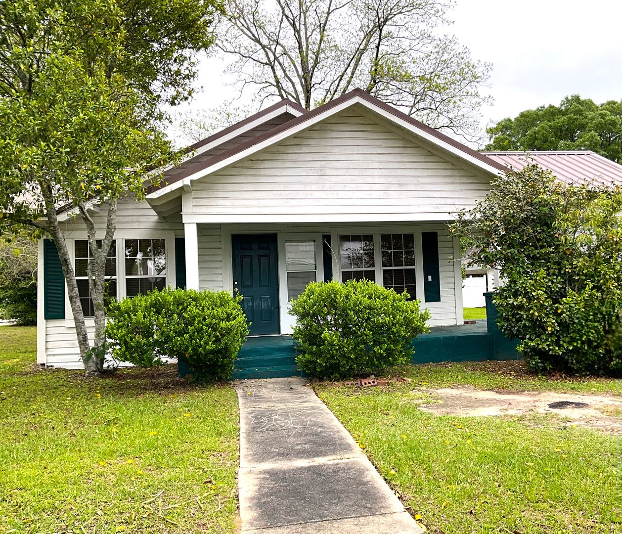 Graceville House: 5362 Smith Street