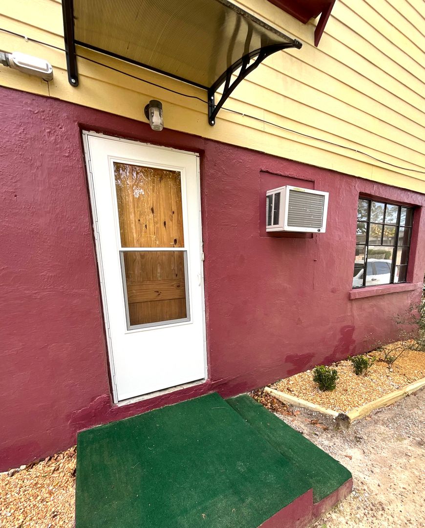 Marianna House: 3020 B 5th Street