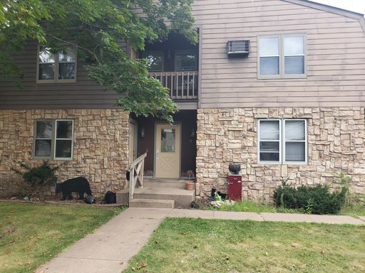 $775 | 1BD 1BA| 4932 Coventry #12 | Available now!