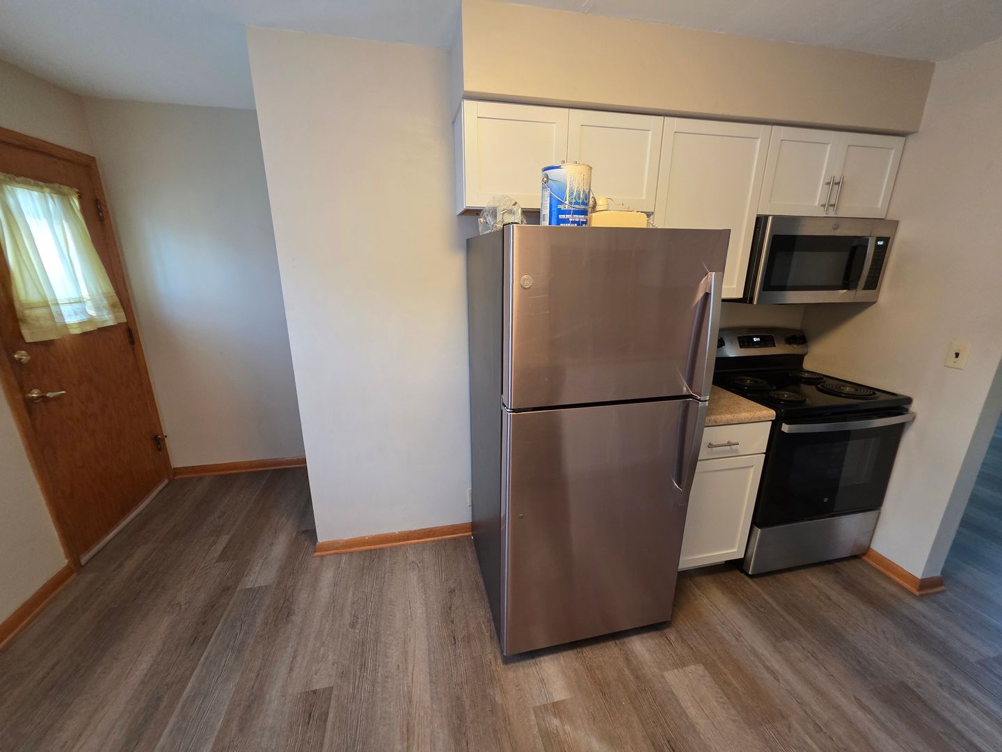 Eau Claire Apartment: 1501/1503 Harding Ave