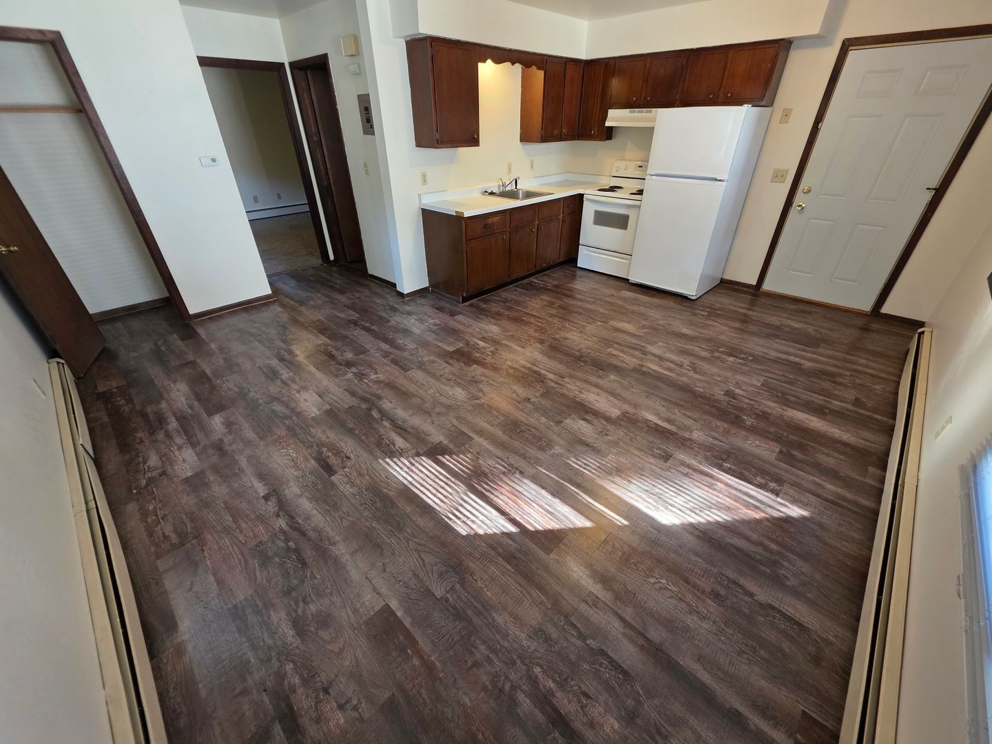 Eau Claire Apartment: 847 N Hastings Way